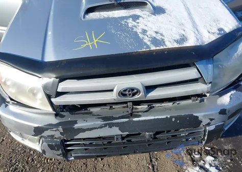 2005 Toyota 4Runner Sr5 Sport V6 из США, поврежденный, VIN JTEBU14R658034637